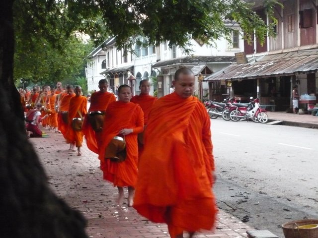Luang-Prabang-capitale-Laos-moine Luang-Prabang-capitale-Laos-moine